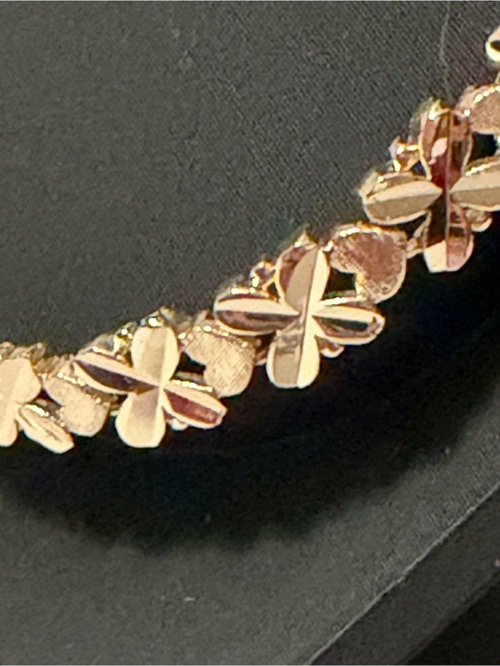 Gold Tone Floral Link Bracelet - Women's Jewelry NWOT 7.25” - Picture 8 of 8